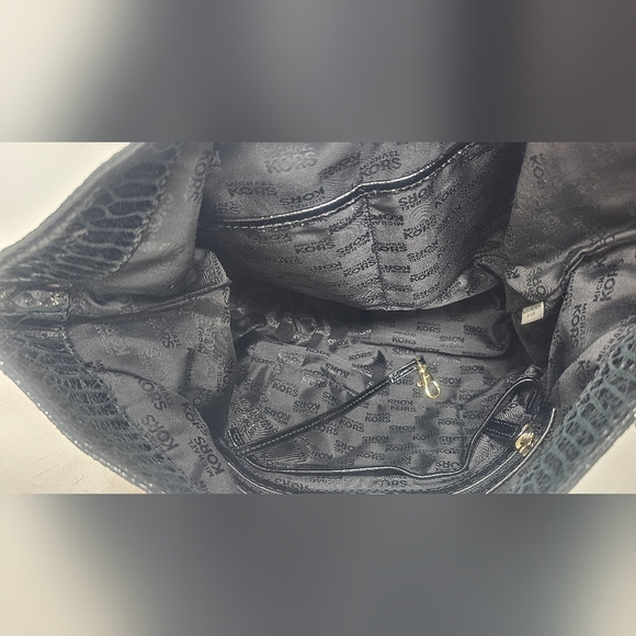 **$OLD*Michael Kors Lilly Black Snakeskin Print Leather Slouchy Hobo Shoulderbag - Picture 9 of 15